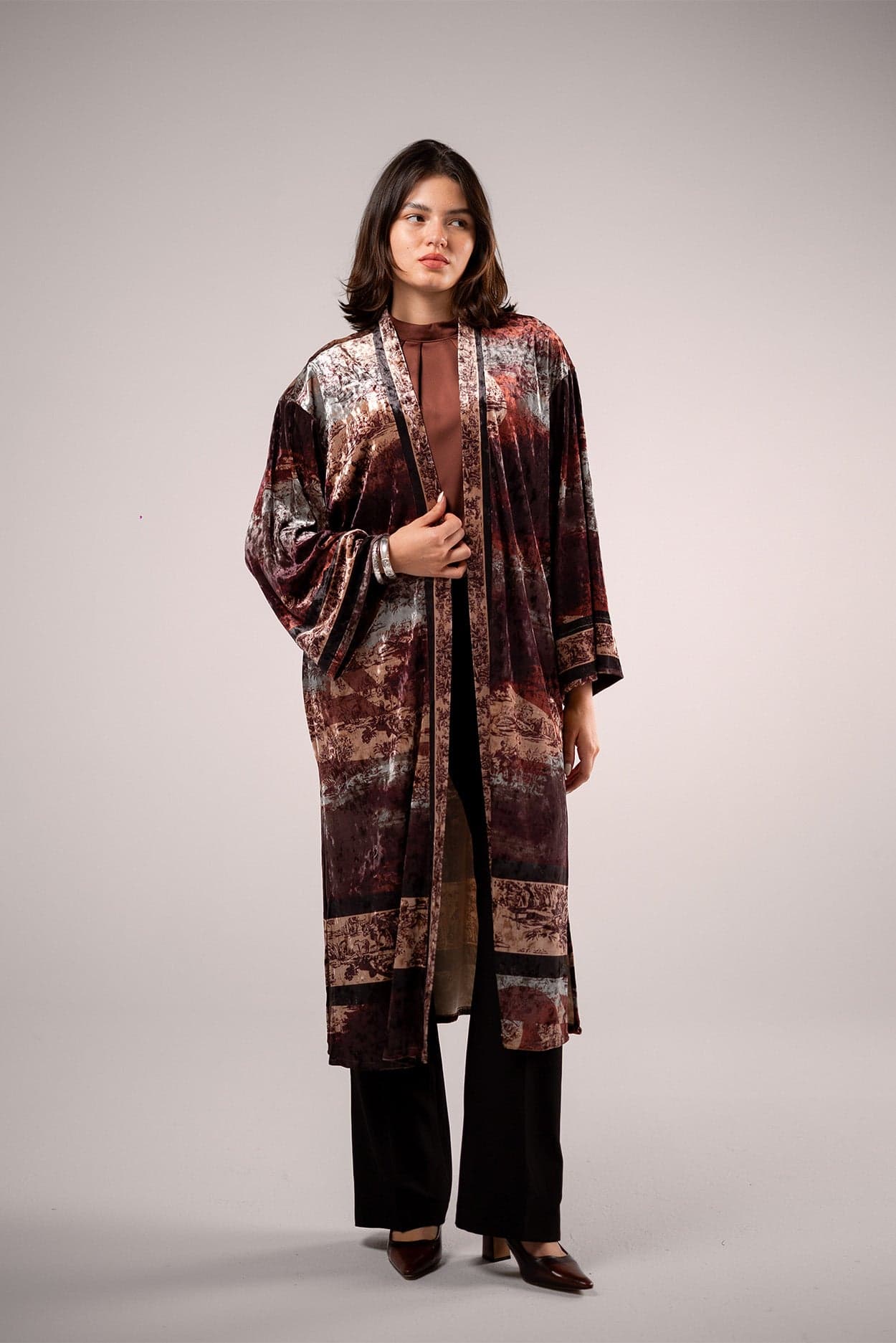 Flow Velvety Kimono